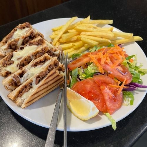 Kavurmalı Tost